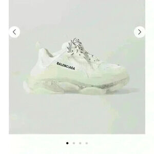 Balenciaga woman’s running shoes  in great condition size 36 only worn twice